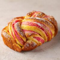 Babka cytrynowa z rabarbarem