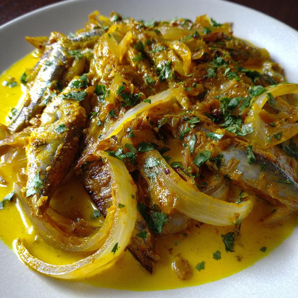 Śledź w curry i cebuli