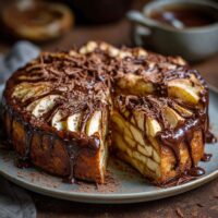 Tort Jabłkowy z Wiórkami Czekolady