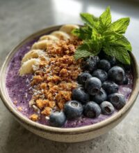 blueberry smoothie bowl