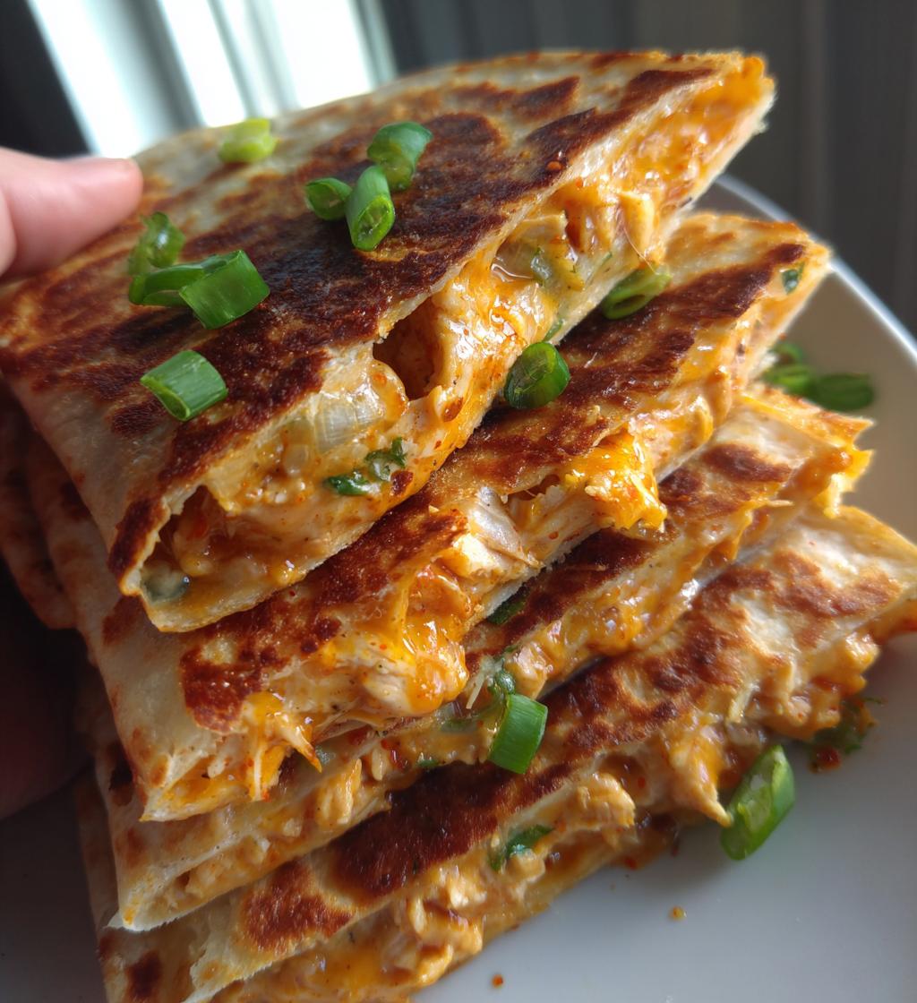 buffalo chicken quesadillas - detail 1