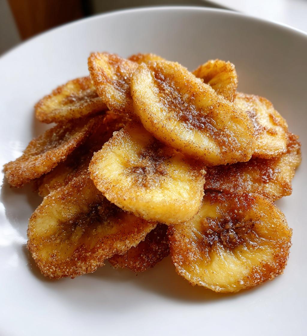cinnamon sugar air fryer banana chips - detail 1