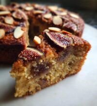 fig almond date cake