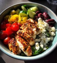 low carb greek chicken bowls