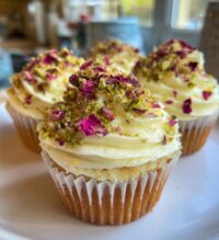 rose and pistachio cupcakes