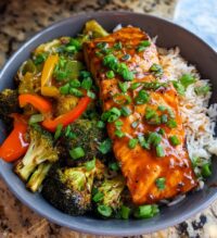 spicy sriracha honey salmon bowl recipe
