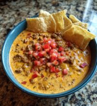 cheesy beef queso dip