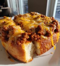 cheesy sloppy joe garlic bread 2