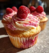 raspberry swirl cupcakes 2