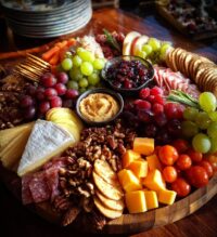 thanksgiving charcuterie board ideas how to build