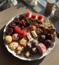 christmas dessert platter