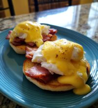eggs benedict
