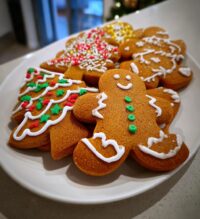 gingerbread cookies decorated