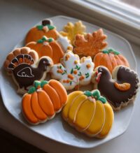 thanksgiving royal icing cookies