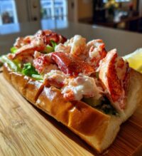 connecticut lobster roll