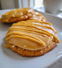 gold royal icing