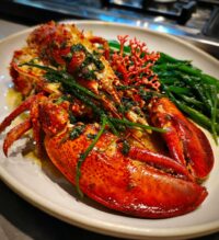 lobster underwater