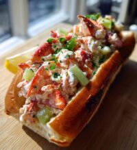 maine lobster roll