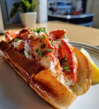 new england lobster roll