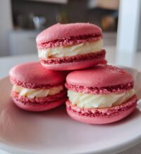 valentine macarons ideas