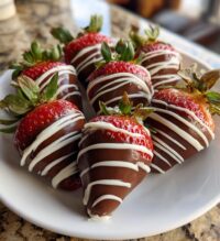 valentines chocolate covered strawberry ideas